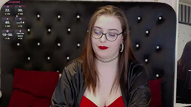 Snapshot of JulieAnnX chatting on 05.07.26 JulieAnnX online show from 05.07.26