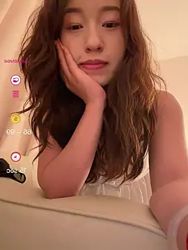 Snapshot of wenwenyaa chatting on 06.19.26 wenwenyaa online show from 06.19.26