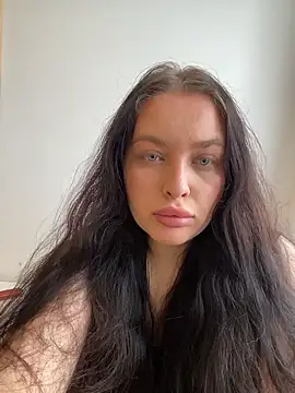 Snapshot of ElisonFox chatting on 01.13.26 ElisonFox online show from 01.13.26