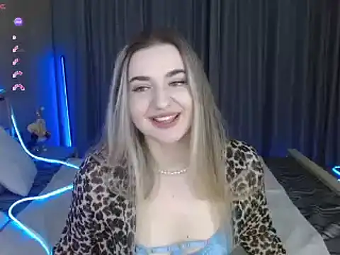 Snapshot of BellaaBlushh chatting on 01.14.26 BellaaBlushh online show from 01.14.26