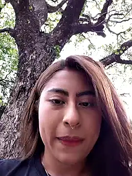 Snapshot of ThamaraGen_ chatting on 02.25.26 ThamaraGen online show from 02.25.26