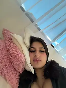 Snapshot of Mia_arabs chatting on 04.24.26 Mia arabs online show from 04.24.26