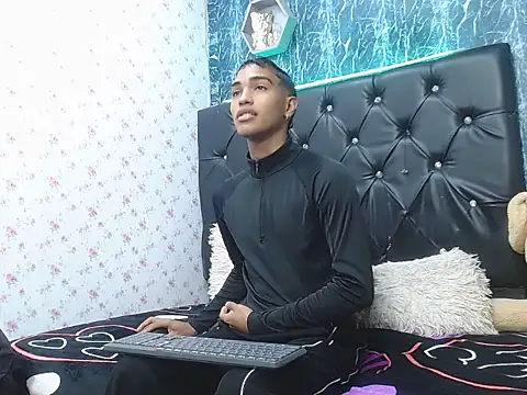 emersson sex18 online show from 01.13.26