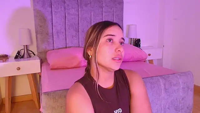 Lucy Carson  online show from 04.06.26