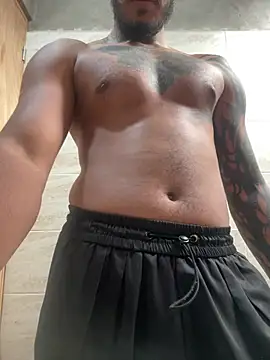 Snapshot of liyamjunior chatting on 02.02.26 liyamjunior online show from 02.02.26