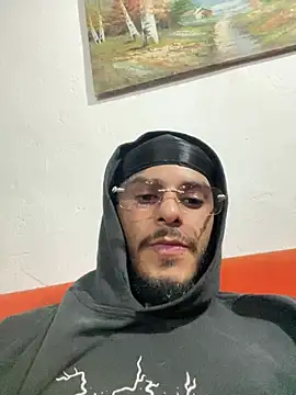 Snapshot of liyamjunior chatting on 02.11.26 liyamjunior online show from 02.11.26