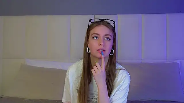 SofiaSarvain online show from 02.24.26