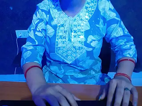 pari 04 online show from 06.01.26