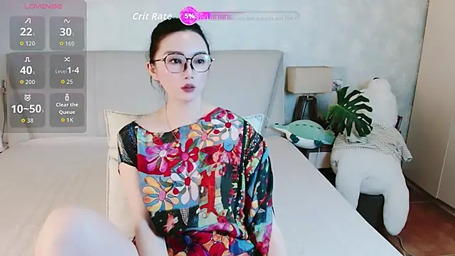 Snapshot of awayaya chatting on 07.15.26 awayaya online show from 07.15.26