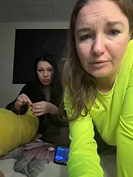 Snapshot of _Mila_Love chatting on 02.05.26 Mila Love online show from 02.05.26