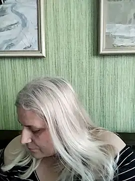 Snapshot of NyushaLollipop chatting on 05.12.26 NyushaLollipop online show from 05.12.26