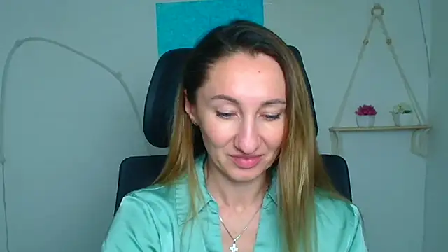 Snapshot of Diana_Sweeet_ chatting on 02.21.26 Diana Sweeet online show from 02.21.26