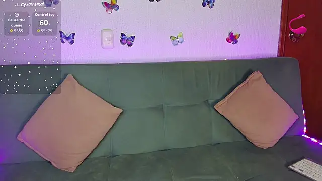 Snapshot of Anihaa chatting on 02.18.26 Anihaa online show from 02.18.26