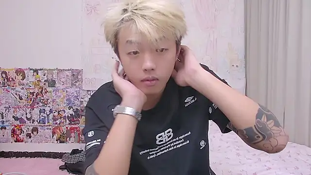 Chocolates-001 online show from 04.28.26