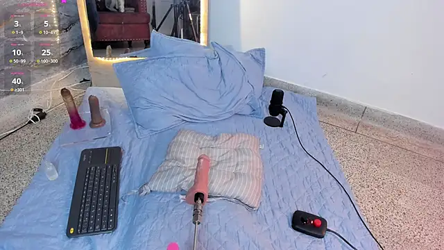 SHINYY STAR  online show from 04.06.26