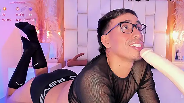 Mr aronnn  online show from 02.08.26