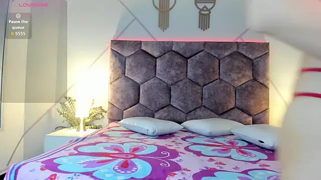 valeria becket online show from 02.26.26