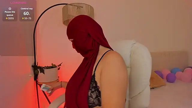  Amirah online show from 04.13.26