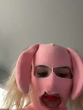 SexySkiBunny online show from 02.23.26