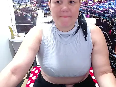 Snapshot of tila_nastyy chatting on 05.17.26 tila nastyy online show from 05.17.26