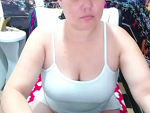 Snapshot of tila_nastyy chatting on 05.25.26 tila nastyy online show from 05.25.26