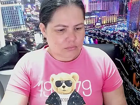 Snapshot of tila_nastyy chatting on 05.27.26 tila nastyy online show from 05.27.26