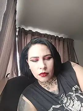 Snapshot of Mistressolivia07 chatting on 05.18.26 Mistressolivia07 online show from 05.18.26