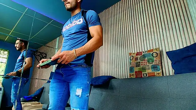 Vans Ross online show from 03.02.26