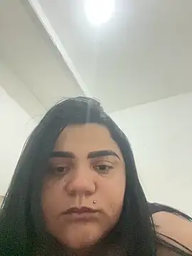 Snapshot of MorenaCariok chatting on 04.21.26 MorenaCariok online show from 04.21.26