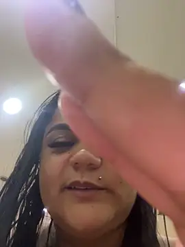 Snapshot of MorenaCariok chatting on 05.04.26 MorenaCariok online show from 05.04.26