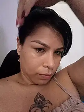 Snapshot of Aurora_sanchess chatting on 02.04.26 Aurora sanchess online show from 02.04.26