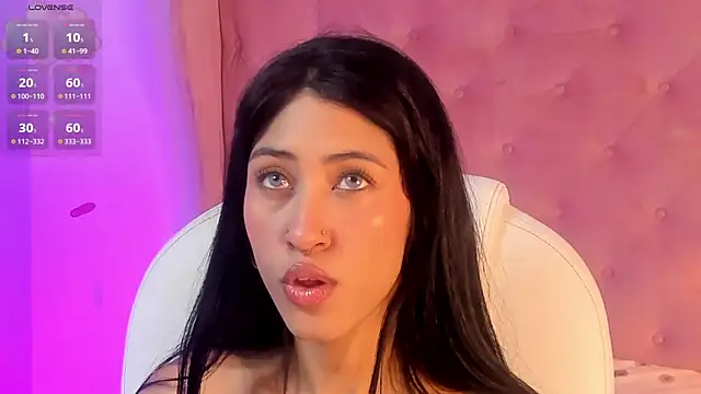 Snapshot of internett_sweetheart chatting on 02.06.26 internett sweetheart online show from 02.06.26