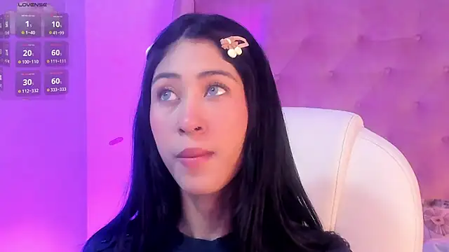 Snapshot of internett_sweetheart chatting on 02.20.26 internett sweetheart online show from 02.20.26