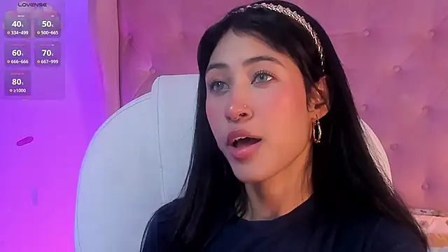 Snapshot of internett_sweetheart chatting on 02.23.26 internett sweetheart online show from 02.23.26