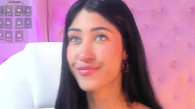 Snapshot of internett_sweetheart chatting on 02.26.26 internett sweetheart online show from 02.26.26