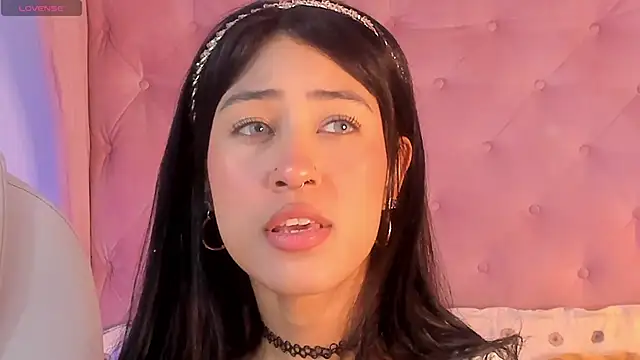 Snapshot of internett_sweetheart chatting on 03.03.26 internett sweetheart online show from 03.03.26