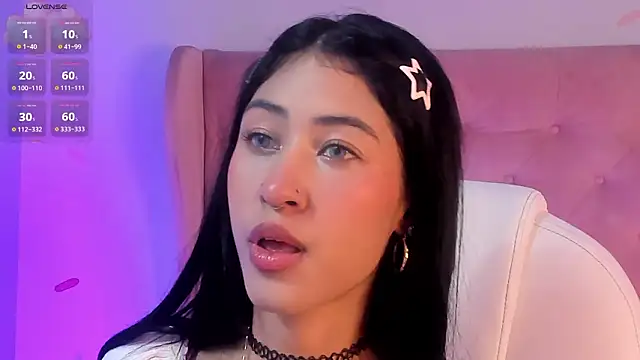 Snapshot of internett_sweetheart chatting on 03.05.26 internett sweetheart online show from 03.05.26