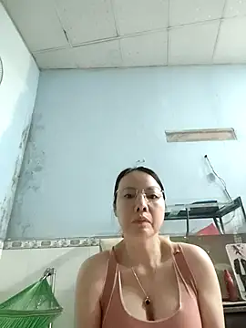 Snapshot of Famrita chatting on 02.09.26 Famrita online show from 02.09.26