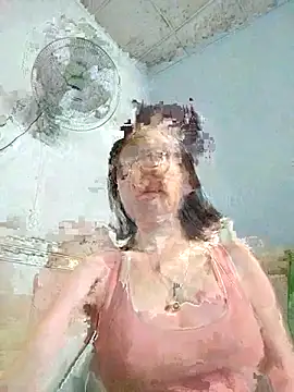 Snapshot of Famrita chatting on 02.14.26 Famrita online show from 02.14.26