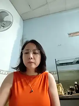 Snapshot of Famrita chatting on 02.17.26 Famrita online show from 02.17.26