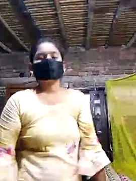 Hot Sweeti online show from 04.08.26