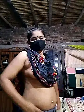 Snapshot of Hot_Sweeti chatting on 04.21.26 Hot Sweeti online show from 04.21.26