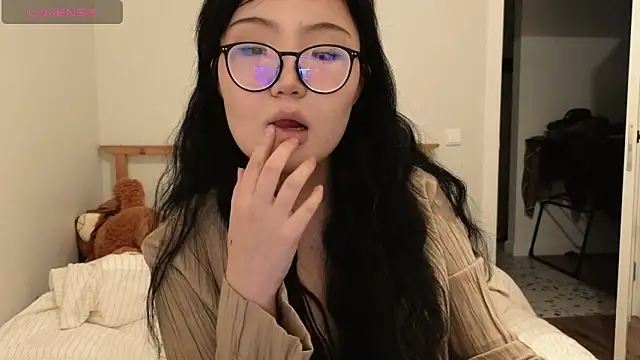 Snapshot of nullgirl chatting on 05.09.26 nullgirl online show from 05.09.26