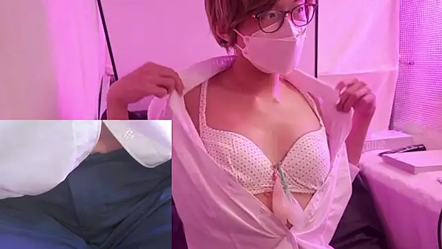 Snapshot of You_Aoi chatting on 03.13.26 You Aoi online show from 03.13.26