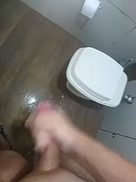 Snapshot of Felipe_20cm chatting on 02.01.26 Felipe 20cm online show from 02.01.26