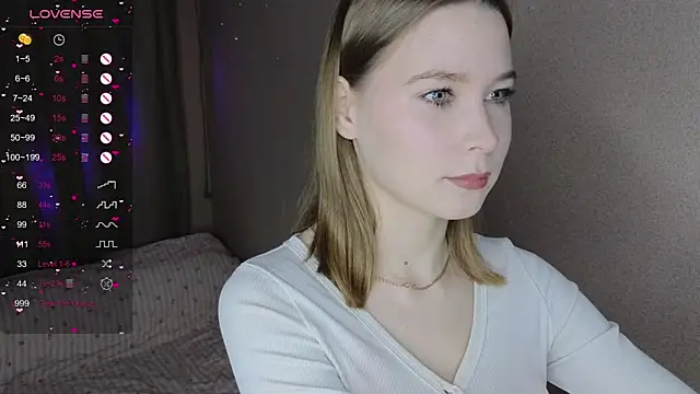 Snapshot of vickky_shy chatting on 01.15.26 vickky shy online show from 01.15.26