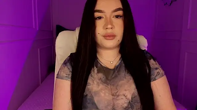 tinafox  online show from 03.26.26