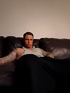 Snapshot of ThickaThuckDick07 chatting on 04.24.26 ThickaThuckDick07 online show from 04.24.26