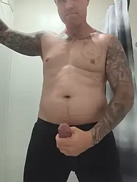 Snapshot of ThickaThuckDick07 chatting on 05.15.26 ThickaThuckDick07 online show from 05.15.26