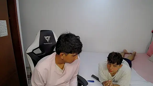 Maxwell boys online show from 02.25.26